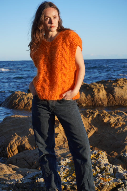 SAMPLE Zetta Vest in Orange Cable